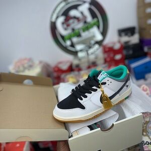 Nike SB Dunk Low CSEF - 10M - Authentic!